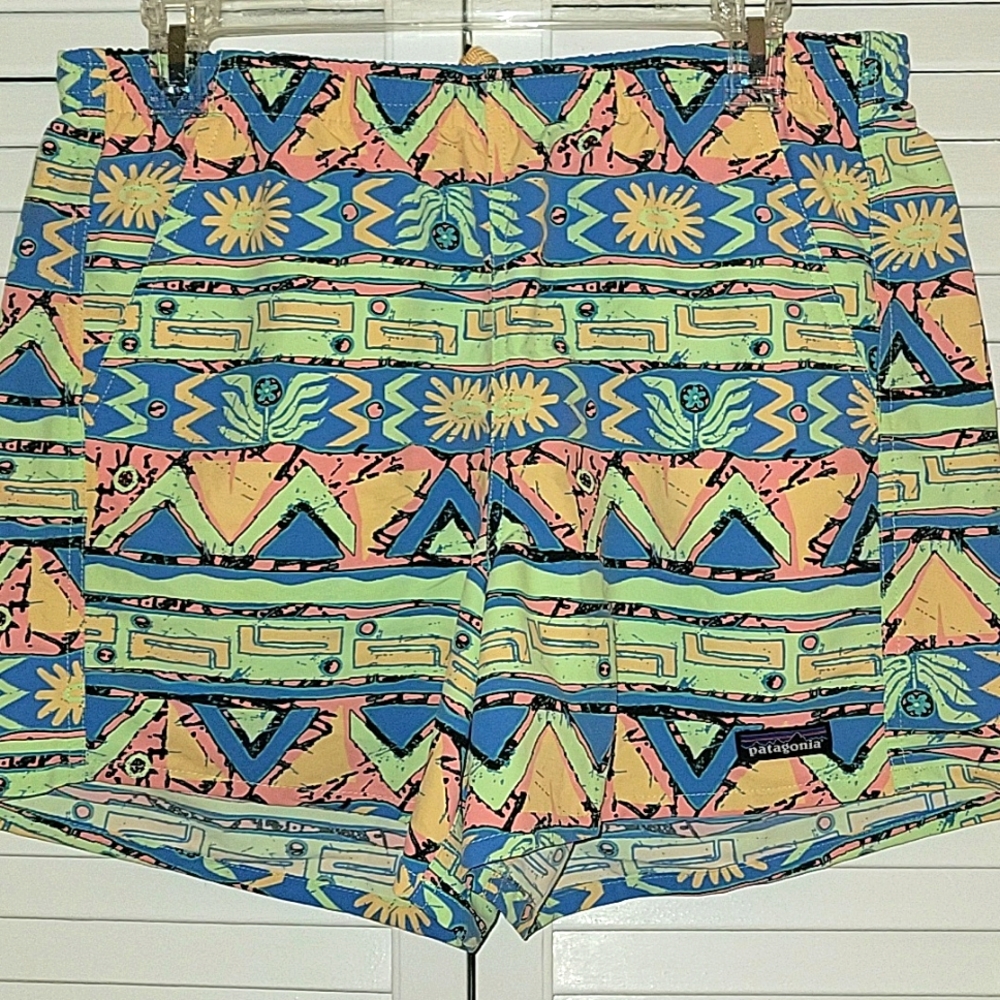 Patagonia Baggies Shorts - M NWT
